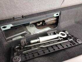 7143281 Acura Used Floor Jack Fits 2010 Mdx Grade A