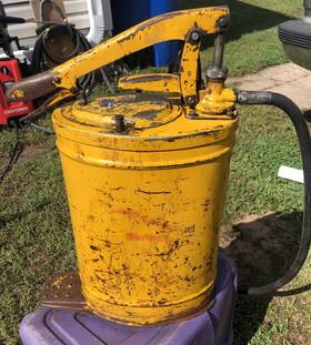 6521 Alemite Vintage Tractor Volume Grease Pump 5 Gallon