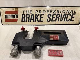 6950 Ammco 6959 Twin Cutting Head Reconditioned Operates Like New 6950 Ammco 6959 Twin Cutting Head Reconditioned Operates Like New