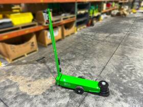 Ws-16415 Ari-hetra Four-step Floor Jack 176 000 Lbs. Used Ws-16415 Ari-hetra Four-step Floor Jack 176 000 Lbs. Used