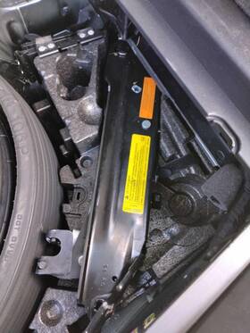 6412038 Audi Used Floor Jack Fits 2015 Q7 Grade A