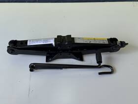 8v0011031bts3 Audi Oem A3 2020 Scissor Car Jack Lift