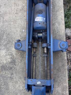 Ausco 2-5985 Military Heavy Duty 10 Ton Floor Jack