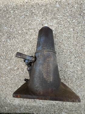 D1001 Auto Specialties Vintage Car Truck Hydraulic Cast Iron Heavy Duty Bottle Jack D1001 Auto Specialties Vintage Car Truck Hydraulic Cast Iron Heavy Duty Bottle Jack