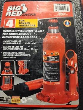 T904423 Big Red Powerful Jack