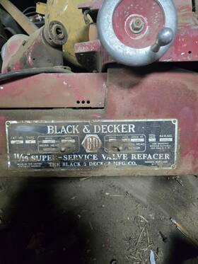 34167 Black Decker And 11/16 Valve Resuracer. Needs Cleaned Up. It Works