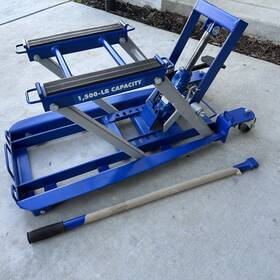 Ya1715 Blue Point By Snap On 1500lbs Motorcycle Atv Hydraulic Lift Jack Stand Dirt Bike