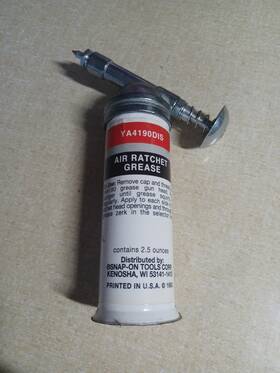 Blue Point Ya4190a Blue-point Ya41908 Mini Grease Gun - Used