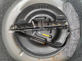 4429494 Buick Used Floor Jack Fits 2001 Century Grade C