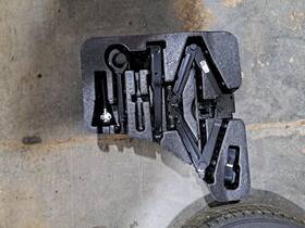 564.gm4123 Buick 2023 Encoregx Jack Sku#4419400