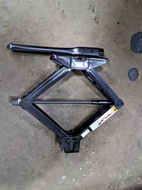564.gm4a22 Buick Jack 2022 Enclave Sku#4016756