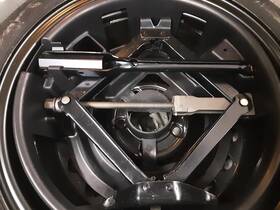 6557670 Buick Used Floor Jack Fits 2006 Lucerne Grade A