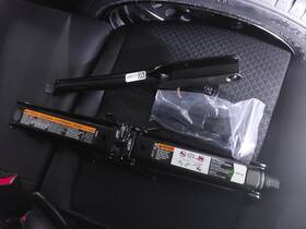 6565317 Buick Used Floor Jack Fits 2022 Encore Grade A