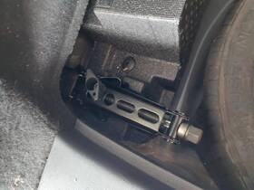6997693 Buick Used Floor Jack Fits 2020 Envision Grade A 6997693 Buick Used Floor Jack Fits 2020 Envision Grade A