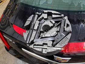 564.gm6n16 Cadillac 2016 Xts Jack Sku#4366334
