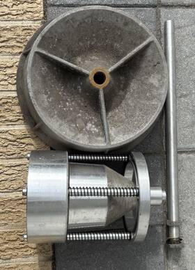 Cal Hawk 091044262202 Portable Hubs Wheel Balancer With Bubble Level Circle Rims Tire Cars Tool