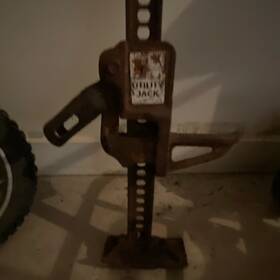 22725-24 Central Traction Antique 7000 Lb Utility Jack