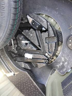 1845057 Chevrolet Used Floor Jack Fits 2021 Malibu Grade A