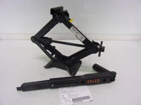 4615228 Chevrolet Used Jack Fits 2006 Hhr Grade C
