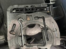 5035566 Chevrolet Used Floor Jack Fits 2018 Spark Grade A 5035566 Chevrolet Used Floor Jack Fits 2018 Spark Grade A