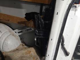 5659509 Chevrolet Used Floor Jack Fits 2019 Express 2500 Van Grade A
