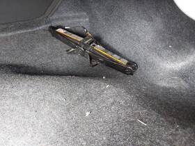 7204153 Chevrolet Used Floor Jack Fits 2010 Camaro Grade A
