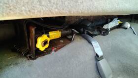 7410599 Chevrolet Used Floor Jack Fits 1999 Silverado 1500 Pickup Grade A
