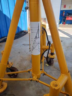Mmu-45-e Columbus Jack Pair Of 45 Inch Aircraft Jacks Mmu-45-e Columbus Jack Pair Of 45 Inch Aircraft Jacks