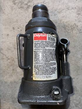 32c63 Dayton 20 Ton Hydraulic Jack Model 32c63 Dayton 20 Ton Hydraulic Jack Model