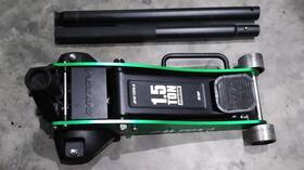 Da15lp Daytona 1.5 Ton Professional Racing Series Low Profile Aluminum Floor Jack With Rapid Pump Da15lp Daytona 1.5 Ton Professional Racing Series Low Profile Aluminum Floor Jack With Rapid Pump