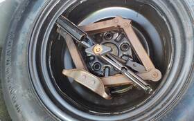 1443302 Dodge Used Floor Jack Fits 2012 Avenger Grade A 1443302 Dodge Used Floor Jack Fits 2012 Avenger Grade A