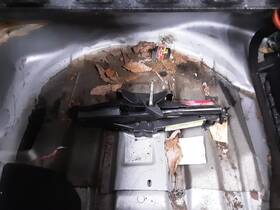 2684841 Dodge Used Floor Jack Fits 2007 Charger Grade A