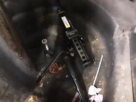 3295776 Dodge Used Floor Jack Fits 2010 Caliber Grade A