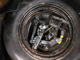 4713326 Dodge Used Floor Jack Fits 2011 Caliber Grade A