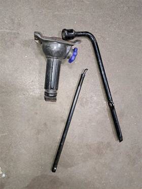 564.ch8n13 Dodge Jack 2013 Ram2500 Sku#4017676