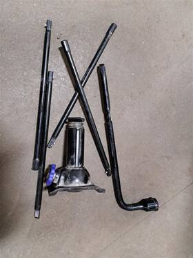 564.ch8n15 Dodge Jack 2015 Ram2500 Sku#4027461
