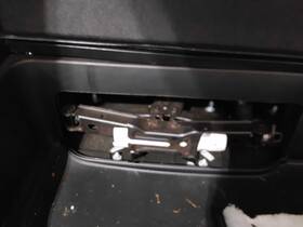 6569649 Dodge Used Floor Jack Fits 2022 Durango Grade A