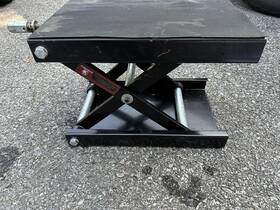 M110201 Donext Motorcycle Scissor Jack Lift 1100 Lbs Wide Deck Hoist Stand For Atvs Bike