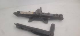 1909809 Ford Used Floor Jack Fits 2006 Fusion Grade A