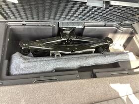 2168352 Ford Used Floor Jack Fits 2020 Expedition Grade A
