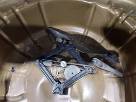5414575 Ford Used Floor Jack Fits 2011 Mustang Grade A 5414575 Ford Used Floor Jack Fits 2011 Mustang Grade A