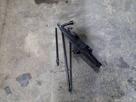 564.fd8e14 Ford 2014 Expedition Jack Sku#4377229