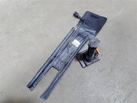 564.fd8n14 Ford Jack 2014 F350sd Sku#3923239