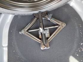 6319866 Ford Used Floor Jack Fits 2021 Bronco Sport Grade A