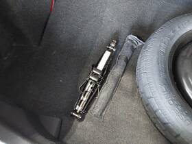 7171536 Ford Used Floor Jack Fits 2010 Fusion Grade A