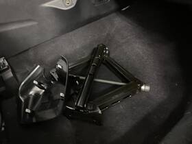 7715036 Ford Used Floor Jack Fits 2024 Edge Grade A