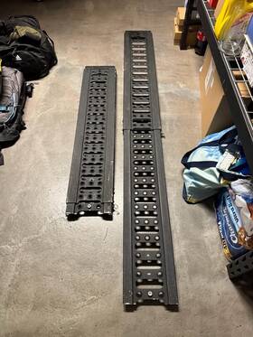 Hc3z99286f56d Ford Original Stowable Loading Ramps 2 Units