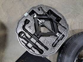 564.gn1a20 Genesis 2020 G70 Jack Sku#4389833 564.gn1a20 Genesis 2020 G70 Jack Sku#4389833
