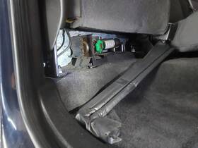 4267180 Gmc Used Floor Jack Fits 2011 Sierra 2500 Pickup Grade A