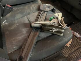 6639432 Gmc Used Floor Jack Fits 2013 Sierra 2500 Pickup Grade A